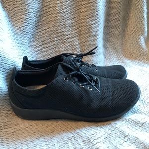 Clark’s Airwalkers Sneakers